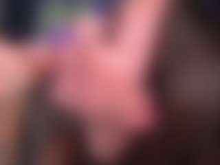Bllowjoyy's Live Sex Cam Show