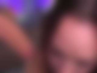 Bllowjoyy's Live Sex Cam Show
