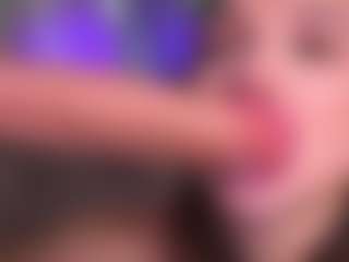 Bllowjoyy's Live Sex Cam Show