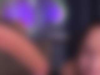 Bllowjoyy's Live Sex Cam Show
