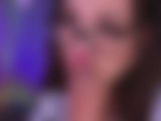 Bllowjoyy's Live Sex Cam Show