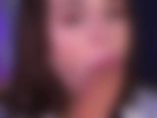 Bllowjoyy's Live Sex Cam Show