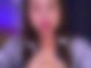 Bllowjoyy's Live Sex Cam Show