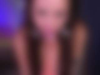 Bllowjoyy's Live Sex Cam Show
