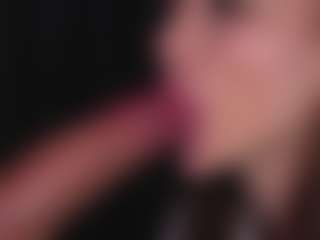 Bllowjoyy's Live Sex Cam Show