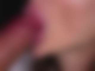 Bllowjoyy's Live Sex Cam Show