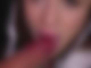 Bllowjoyy's Live Sex Cam Show
