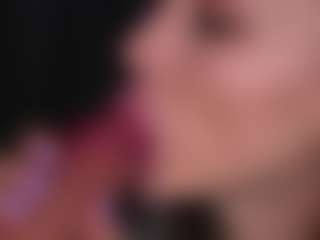 Bllowjoyy's Live Sex Cam Show