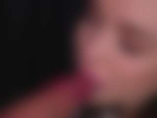 Bllowjoyy's Live Sex Cam Show
