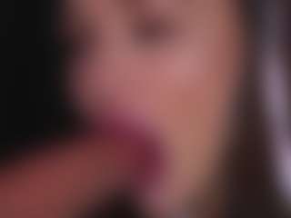 Bllowjoyy's Live Sex Cam Show