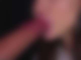 Bllowjoyy's Live Sex Cam Show