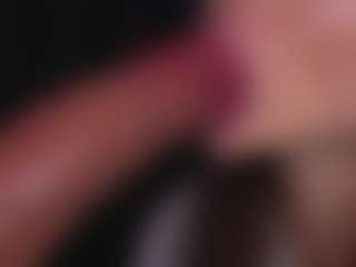 Bllowjoyy's Live Sex Cam Show