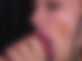 Bllowjoyy's Live Sex Cam Show