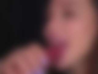 Bllowjoyy's Live Sex Cam Show
