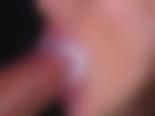 Bllowjoyy's Live Sex Cam Show