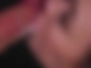 Bllowjoyy's Live Sex Cam Show