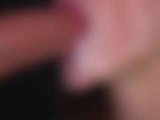 Bllowjoyy's Live Sex Cam Show