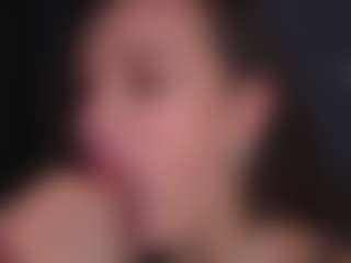 Bllowjoyy's Live Sex Cam Show