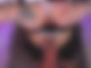 Bllowjoyy's Live Sex Cam Show
