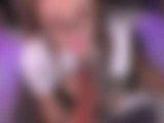 Bllowjoyy's Live Sex Cam Show
