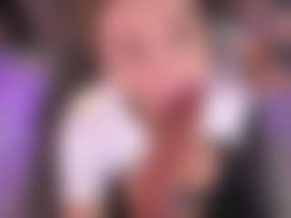 Bllowjoyy's Live Sex Cam Show