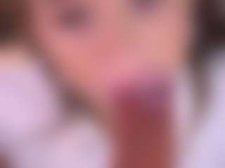 Bllowjoyy's Live Sex Cam Show