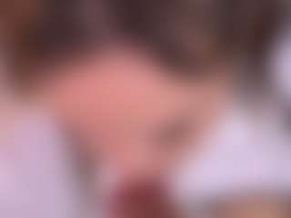 Bllowjoyy's Live Sex Cam Show