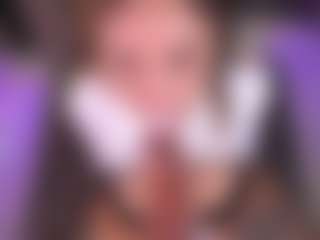 Bllowjoyy's Live Sex Cam Show