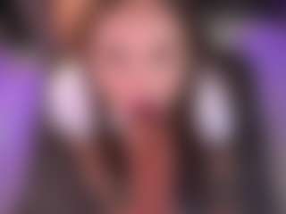 Bllowjoyy's Live Sex Cam Show