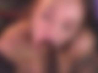 Bllowjoyy's Live Sex Cam Show