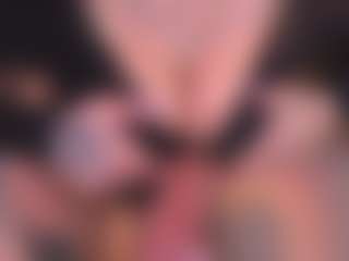Bllowjoyy's Live Sex Cam Show