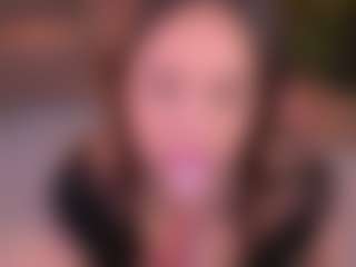 Bllowjoyy's Live Sex Cam Show