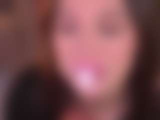 Bllowjoyy's Live Sex Cam Show