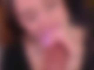 Bllowjoyy's Live Sex Cam Show