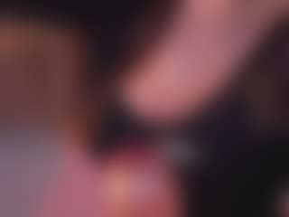 Bllowjoyy's Live Sex Cam Show