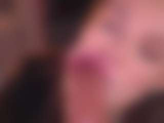 Bllowjoyy's Live Sex Cam Show