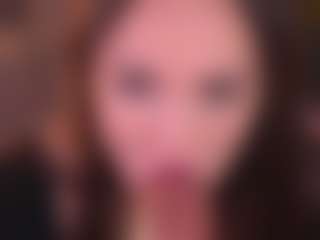Bllowjoyy's Live Sex Cam Show