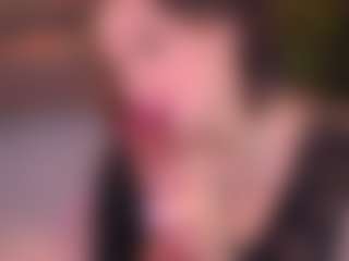 Bllowjoyy's Live Sex Cam Show
