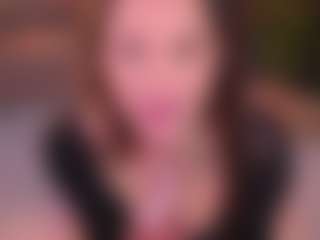 Bllowjoyy's Live Sex Cam Show