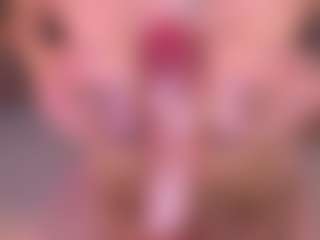 Bllowjoyy's Live Sex Cam Show