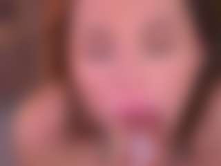 Bllowjoyy's Live Sex Cam Show