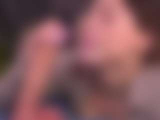 Bllowjoyy's Live Sex Cam Show