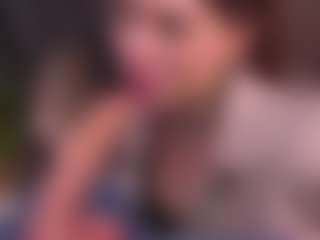 Bllowjoyy's Live Sex Cam Show
