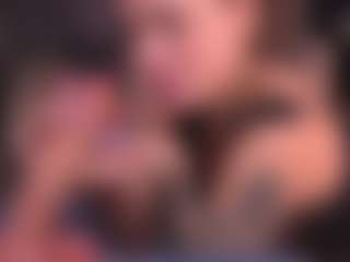 Bllowjoyy's Live Sex Cam Show
