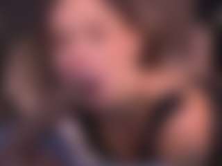 Bllowjoyy's Live Sex Cam Show