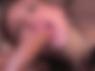 Bllowjoyy's Live Sex Cam Show