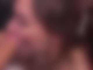 Bllowjoyy's Live Sex Cam Show