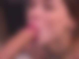 Bllowjoyy's Live Sex Cam Show