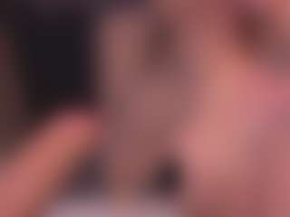 Bllowjoyy's Live Sex Cam Show