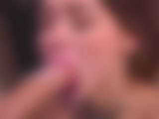 Bllowjoyy's Live Sex Cam Show